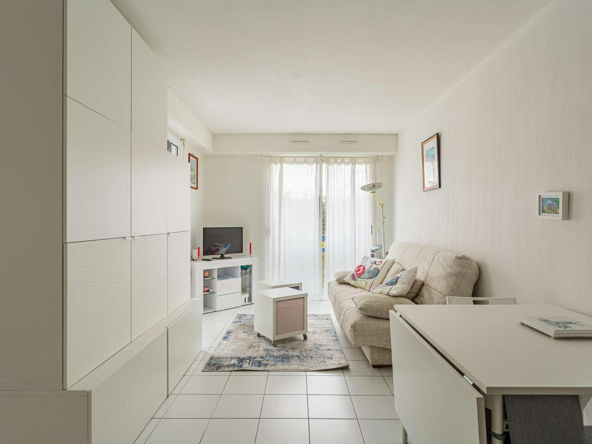 Appartement A 200 M De La Plage Avec Terrasse Et Parking, Au Coeur Des Commerces Et Restaurants - Fr-1-2-426 Hendaye Exterior photo