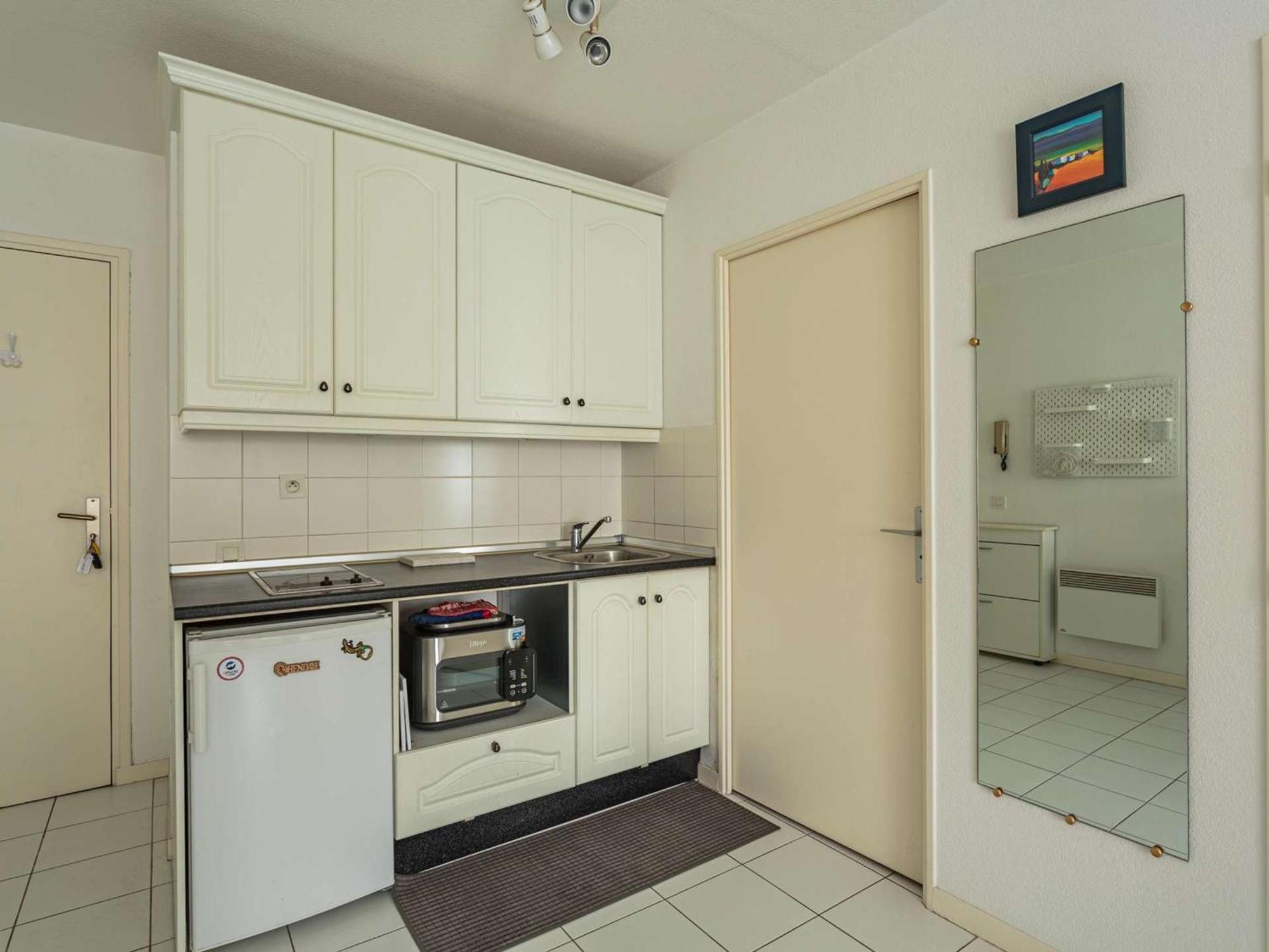 Appartement A 200 M De La Plage Avec Terrasse Et Parking, Au Coeur Des Commerces Et Restaurants - Fr-1-2-426 Hendaye Exterior photo